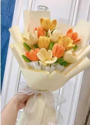 Hoa Len – Nghệ Thuật Thủ Công Tinh Tế Từ Những Sợi Len Hoa Tulip Len